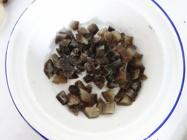 海參蒸蛋的做法-咸鮮味蒸菜譜-易網(wǎng)健康養(yǎng)生網(wǎng) 海參蒸蛋的做法-咸鮮味蒸菜譜