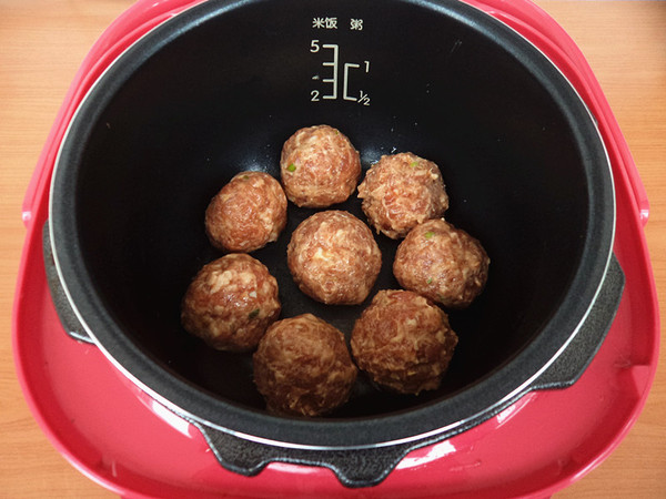 本色蒸獅子頭的做法-咸鮮味蒸菜譜-易網(wǎng)健康養(yǎng)生網(wǎng) 本色蒸獅子頭的做法-咸鮮味蒸菜譜