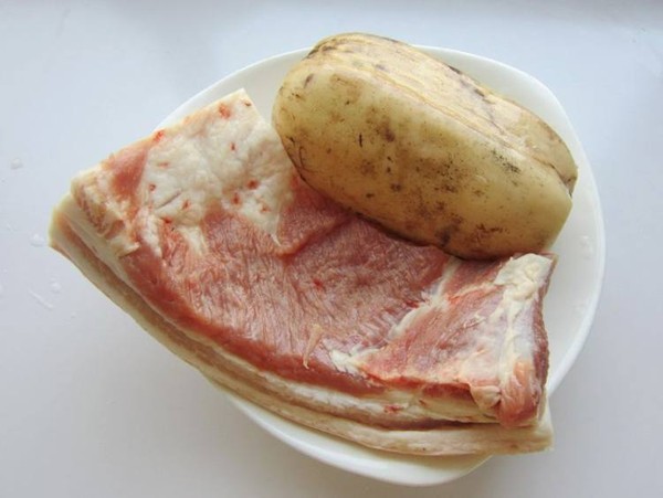 蓮藕肉煲的做法-家常味燉菜譜-易網<a href=http://www.aoa7937.com/ target=_blank class=infotextkey>健康養生</a>網 蓮藕肉煲的做法-家常味燉菜譜
