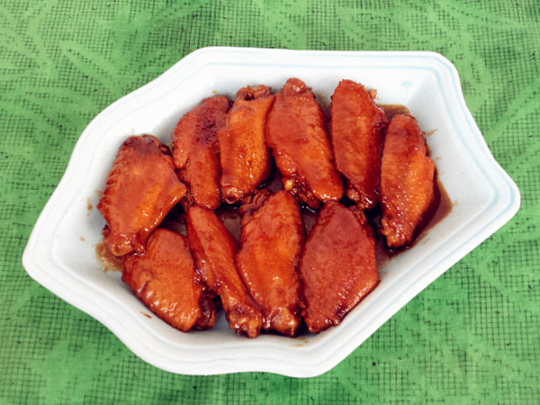 京醬雞翅中的做法-醬香味燒菜譜-易網健康養(yǎng)生網 京醬雞翅中的做法-醬香味燒菜譜