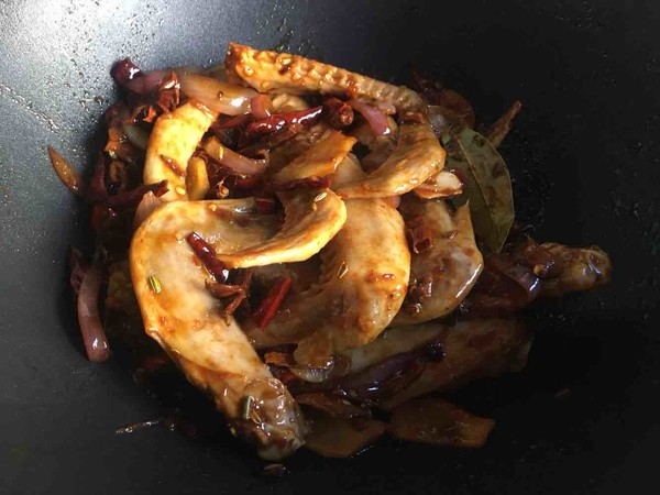 鹵鴨翅的做法-香辣味鹵菜譜-易網(wǎng)健康養(yǎng)生網(wǎng) 鹵鴨翅的做法-香辣味鹵菜譜