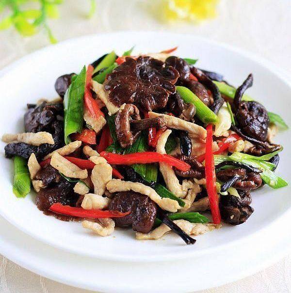 榛蘑炒肉的做法-家常味炒菜譜-易網(wǎng)健康養(yǎng)生網(wǎng) 榛蘑炒肉的做法-家常味炒菜譜
