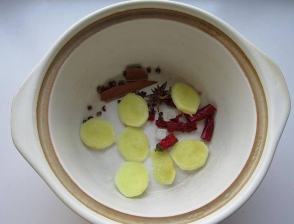 蓮藕肉煲的做法-家常味燉菜譜-易網健康養生網 蓮藕肉煲的做法-家常味燉菜譜