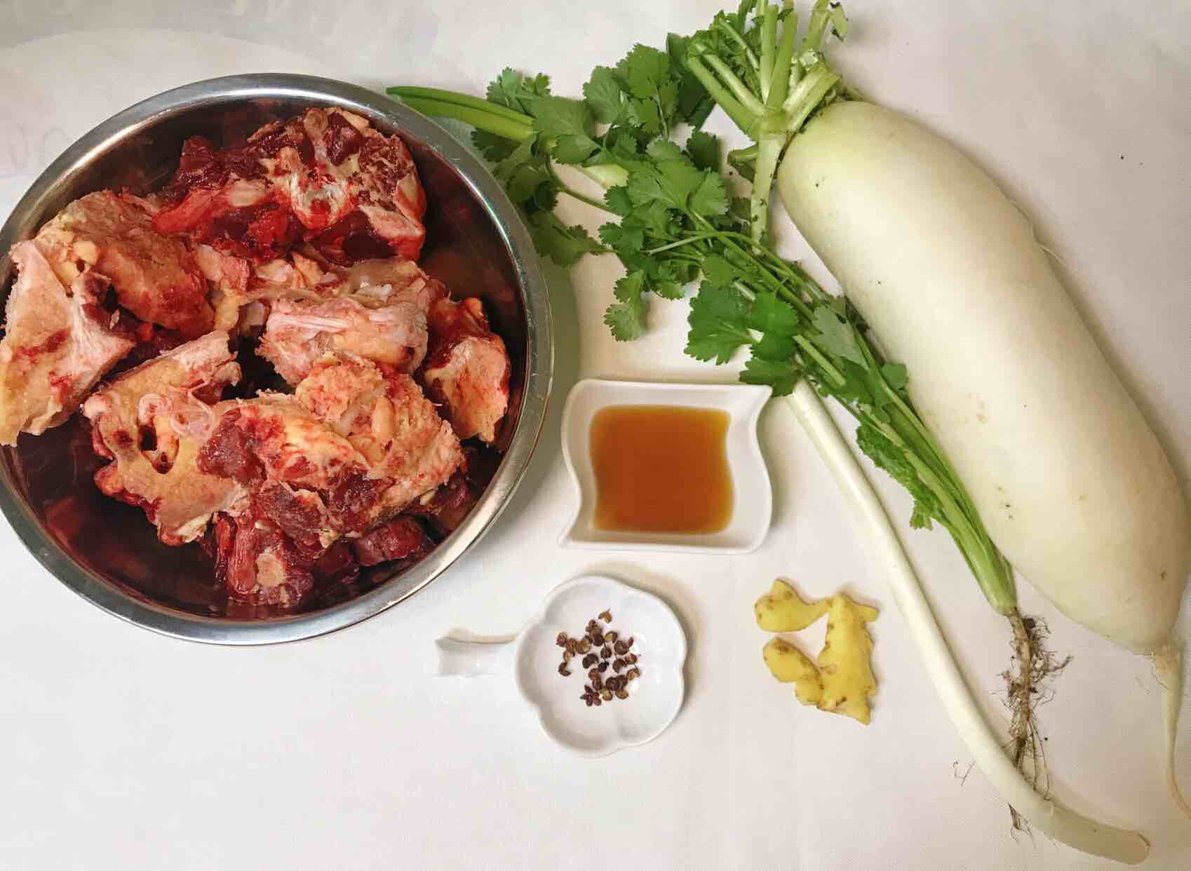 牛尾骨燉蘿卜的做法-家常味燉菜譜-易網<a href=http://www.aoa7937.com/ target=_blank class=infotextkey>健康養生</a>網 牛尾骨燉蘿卜的做法-家常味燉菜譜