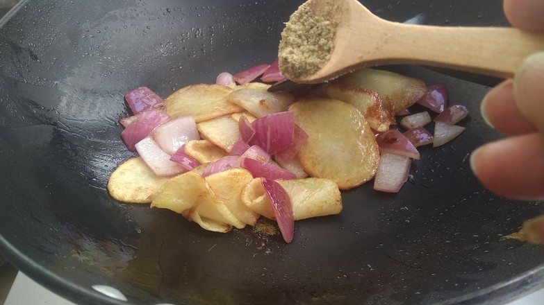 孜然洋蔥土豆片的做法-家常味炒菜譜