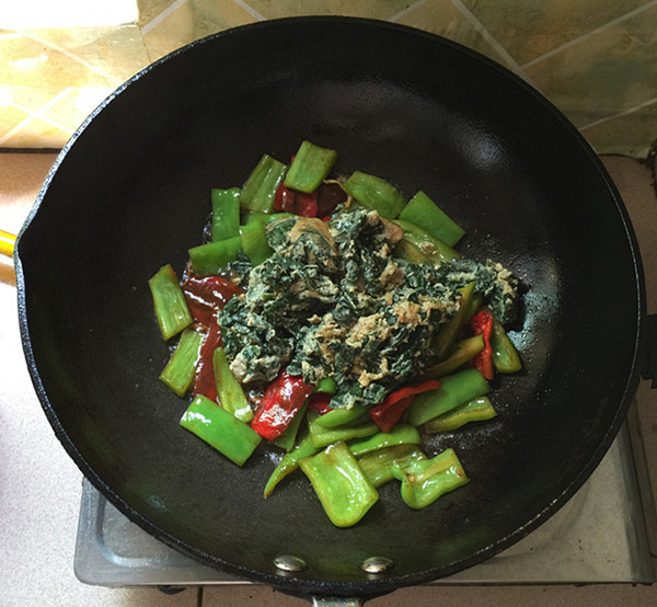 紫蘇煎雞蛋的做法-家常味煎菜譜-易網健康養生網 紫蘇煎雞蛋的做法-家常味煎菜譜