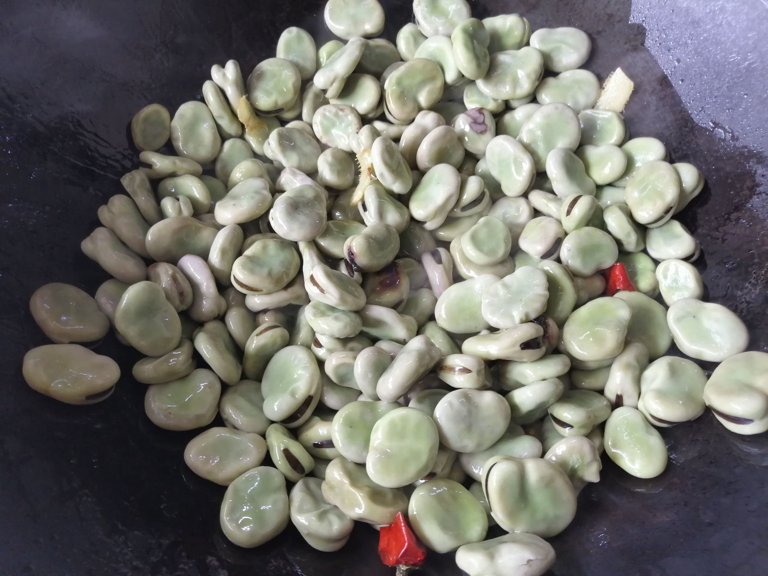 干煸蠶豆的做法-家常味炒菜譜