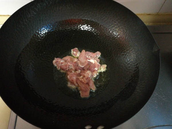 冬筍炒肉的做法-家常味炒菜譜-易網(wǎng)健康養(yǎng)生網(wǎng) 冬筍炒肉的做法-家常味炒菜譜