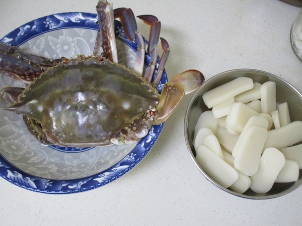 梭子蟹炒年糕的做法-咸鮮味炒菜譜-易網(wǎng)<a href=http://www.aoa7937.com/ target=_blank class=infotextkey>健康養(yǎng)生</a>網(wǎng) 梭子蟹炒年糕的做法-咸鮮味炒菜譜