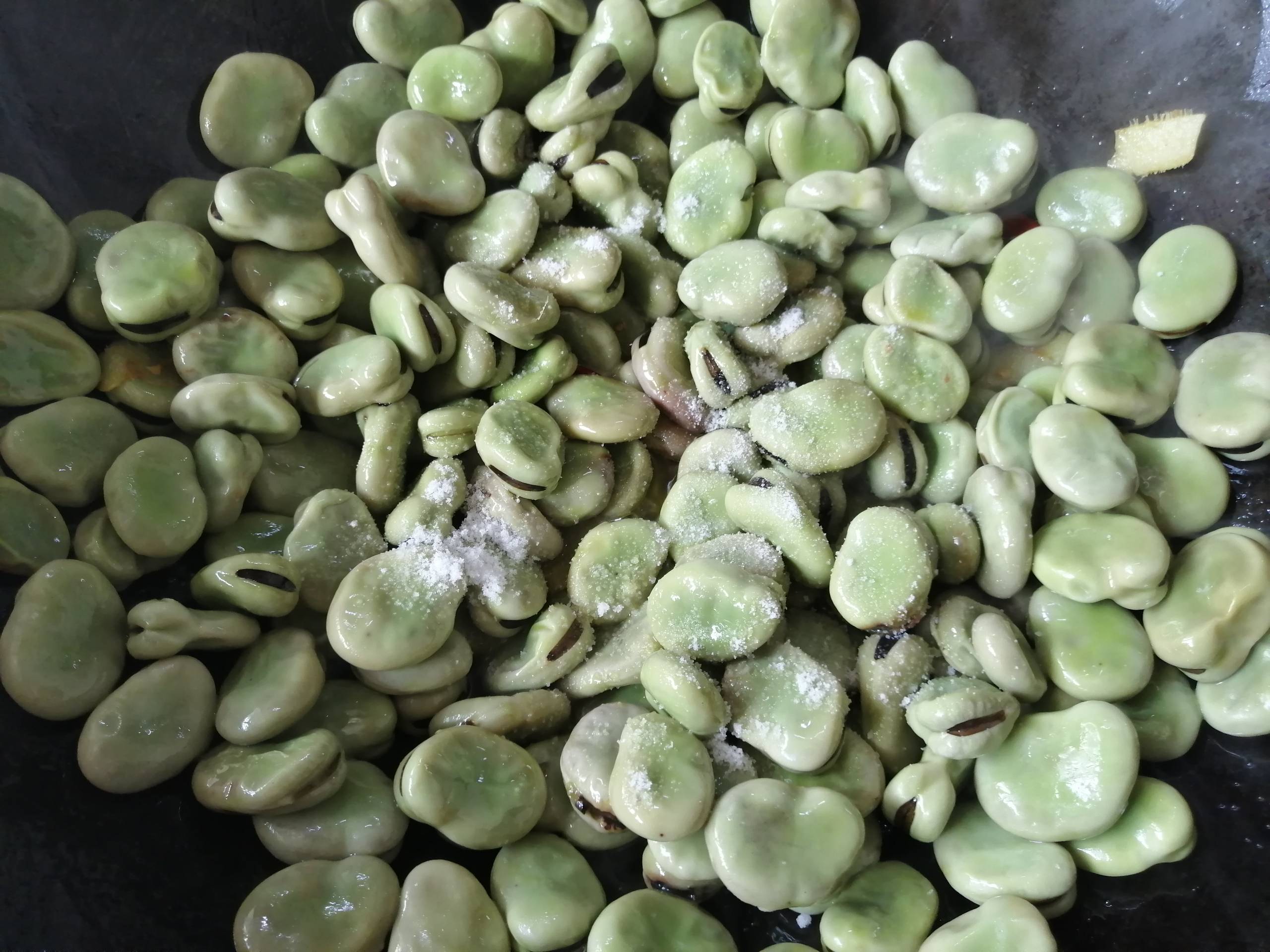 干煸蠶豆的做法-家常味炒菜譜