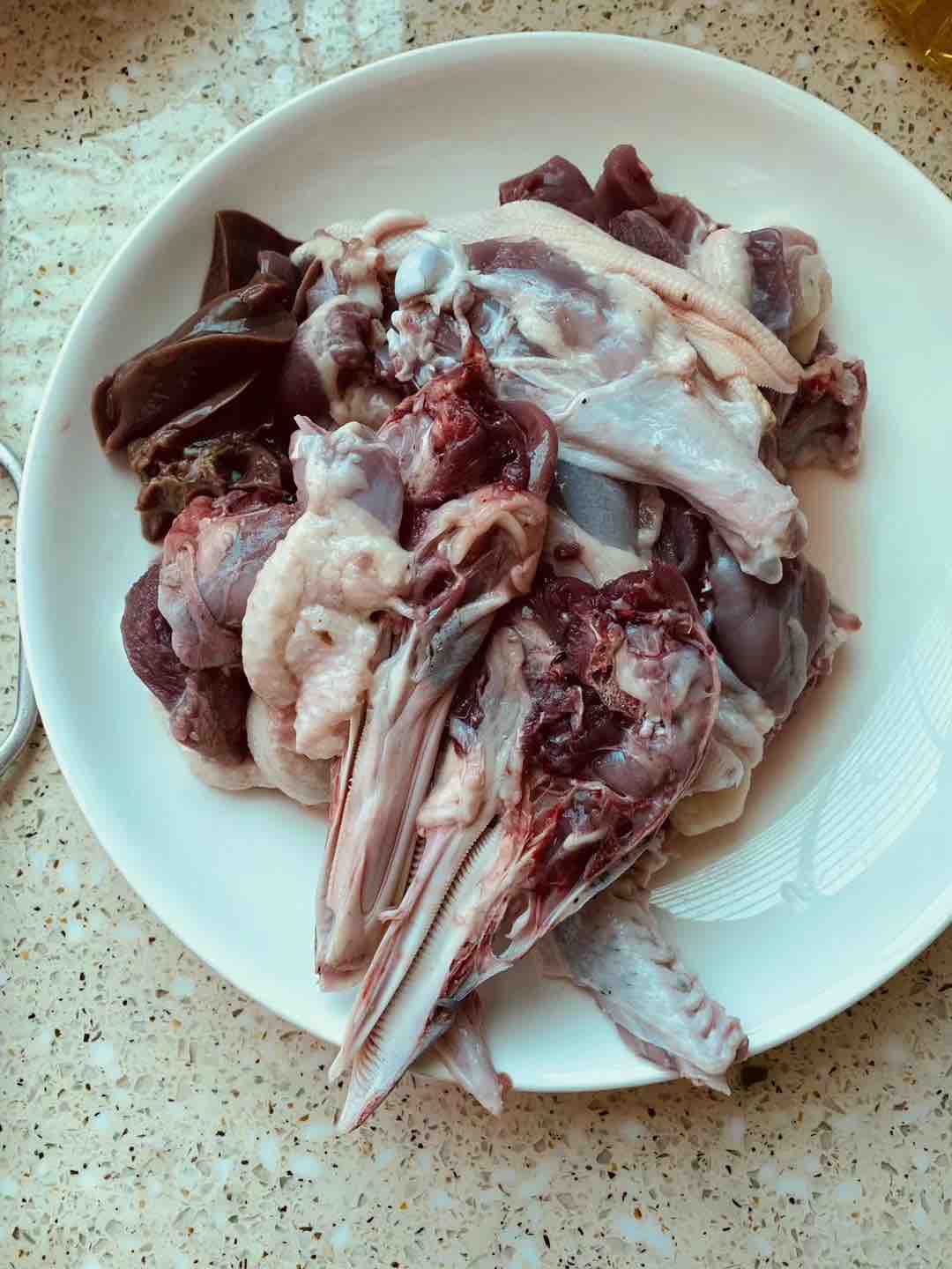啤酒鴨的做法-香辣味炒菜譜-易網<a href=http://www.aoa7937.com/ target=_blank class=infotextkey>健康養生</a>網 啤酒鴨的做法-香辣味炒菜譜