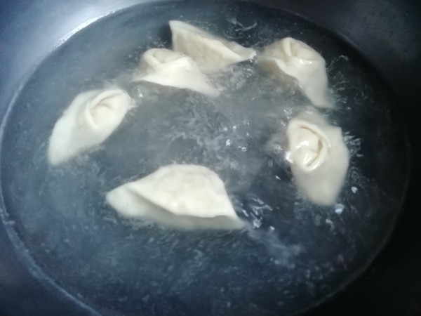 金針南瓜豬肉餡餃子的做法-家常味煮菜譜-易網(wǎng)健康養(yǎng)生網(wǎng) 金針南瓜豬肉餡餃子的做法-家常味煮菜譜
