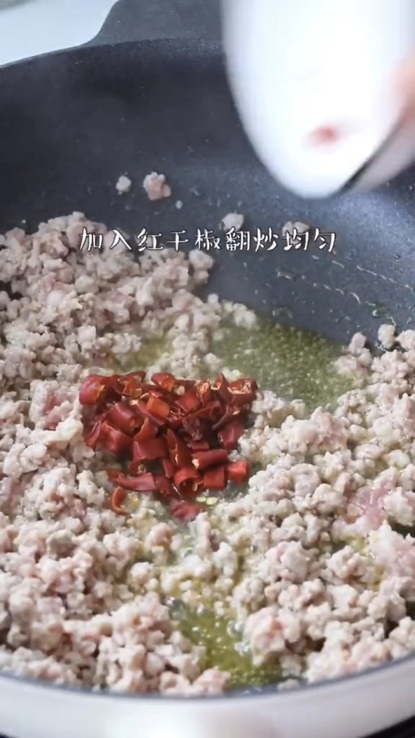 蒜苔炒肉末的做法-咸鮮味炒菜譜