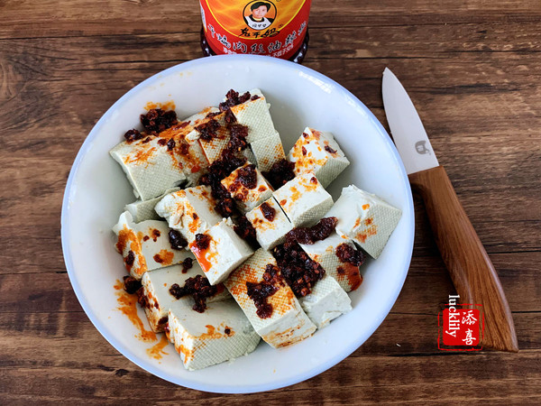 忘不了的味道——老干媽版清蒸臭豆腐的做法-其它口味蒸菜譜-易網健康養生網 忘不了的味道——老干媽版清蒸臭豆腐的做法-其它口味蒸菜譜