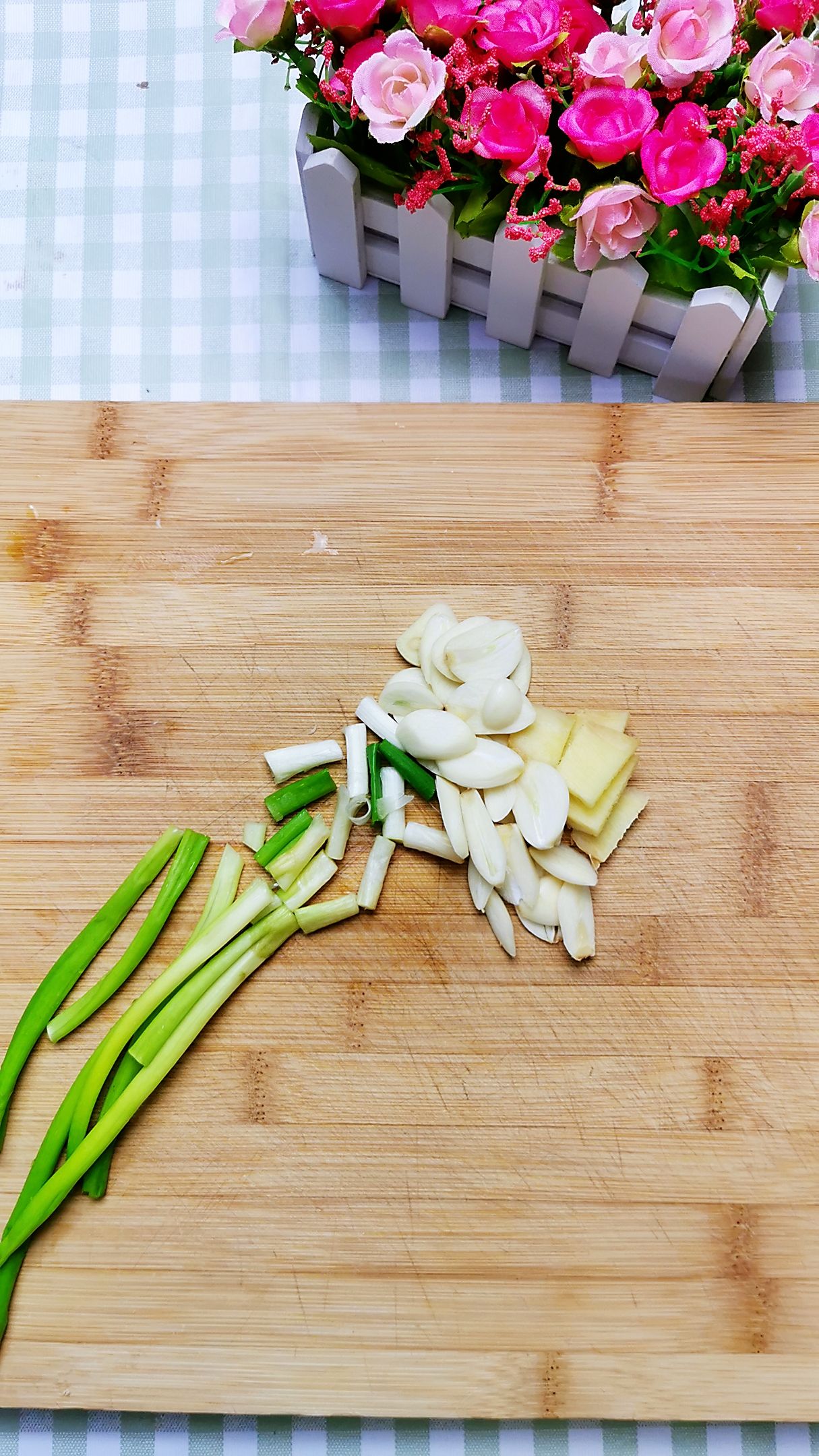 油菜炒粉絲的做法-咸鮮味炒菜譜