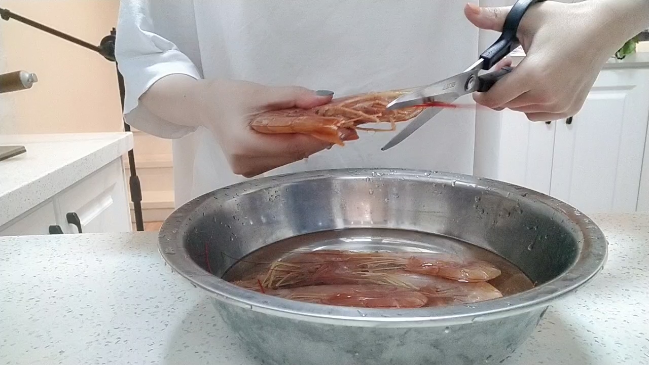 香煎阿根廷紅蝦的做法-咸鮮味煎菜譜