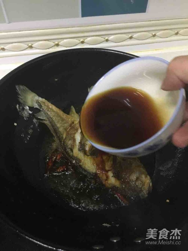 紅燒黃花魚的做法-醬香味燒菜譜