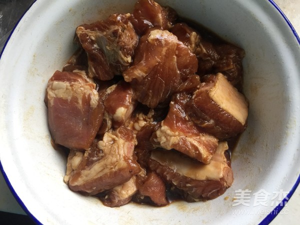 糖醋肋排的做法-酸甜味煮菜譜-易網(wǎng)<a href=http://www.aoa7937.com/ target=_blank class=infotextkey>健康養(yǎng)生</a>網(wǎng) 糖醋肋排的做法-酸甜味煮菜譜