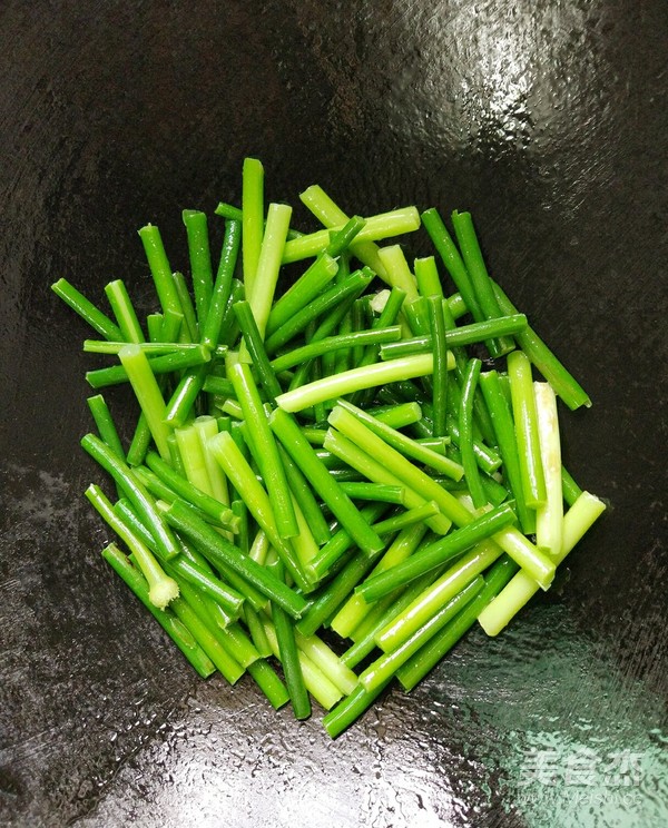 香辣蒜苔炒牛肉的做法-香辣味炒菜譜