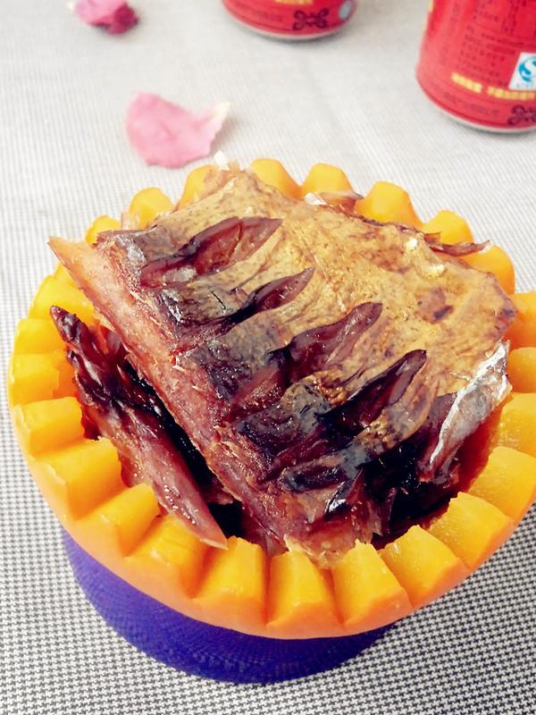 洞庭魚蒸南瓜的做法-咸鮮味蒸菜譜-易網(wǎng)健康養(yǎng)生網(wǎng) 洞庭魚蒸南瓜的做法-咸鮮味蒸菜譜