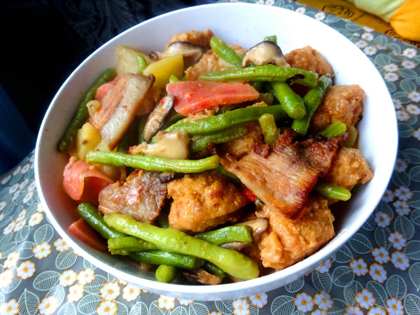 家常燉菜的做法-咸鮮味燉菜譜-易網(wǎng)健康養(yǎng)生網(wǎng) 家常燉菜的做法-咸鮮味燉菜譜
