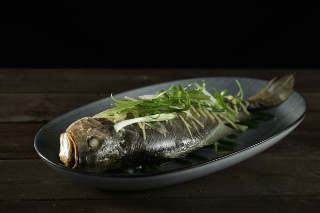 清蒸黃花魚!魚中的美味!的做法-咸鮮味蒸菜譜-易網健康養生網 清蒸黃花魚!魚中的美味!的做法-咸鮮味蒸菜譜