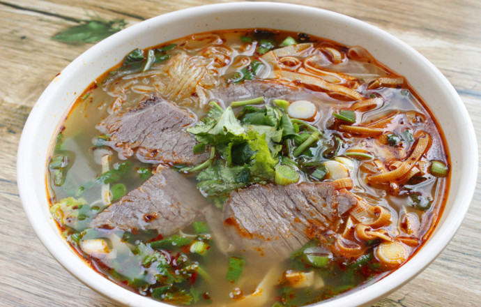 徽湘情緣淮南牛肉湯的做法-家常味煮菜譜-易網(wǎng)健康養(yǎng)生網(wǎng) 徽湘情緣淮南牛肉湯的做法-家常味煮菜譜