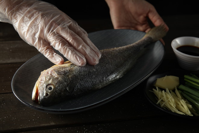 清蒸黃花魚!魚中的美味!的做法-咸鮮味蒸菜譜-易網健康養生網 清蒸黃花魚!魚中的美味!的做法-咸鮮味蒸菜譜