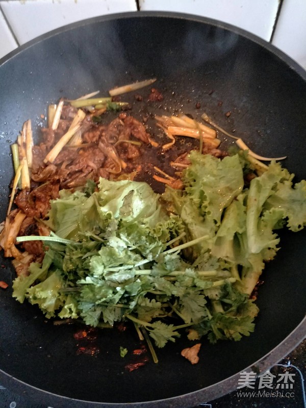 牛肉鍋,辣味牛肉,扒拉鍋的做法-家常味炒菜譜-易網(wǎng)健康養(yǎng)生網(wǎng) 牛肉鍋,辣味牛肉,扒拉鍋的做法-家常味炒菜譜