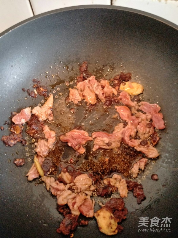 牛肉鍋,辣味牛肉,扒拉鍋的做法-家常味炒菜譜-易網(wǎng)健康養(yǎng)生網(wǎng) 牛肉鍋,辣味牛肉,扒拉鍋的做法-家常味炒菜譜