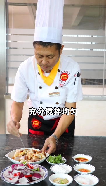 海南滑雞煲的做法-咸鮮味煲菜譜