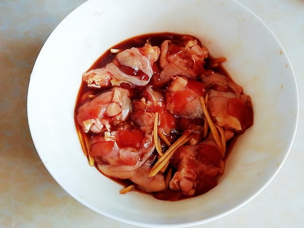 蟲(chóng)草花蒸雞腿的做法-家常味蒸菜譜-易網(wǎng)健康養(yǎng)生網(wǎng) 蟲(chóng)草花蒸雞腿的做法-家常味蒸菜譜