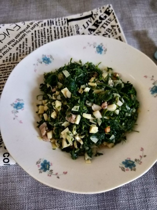 筍丁咸肉炒薺菜的做法-咸鮮味炒菜譜-易網健康養生網 筍丁咸肉炒薺菜的做法-咸鮮味炒菜譜