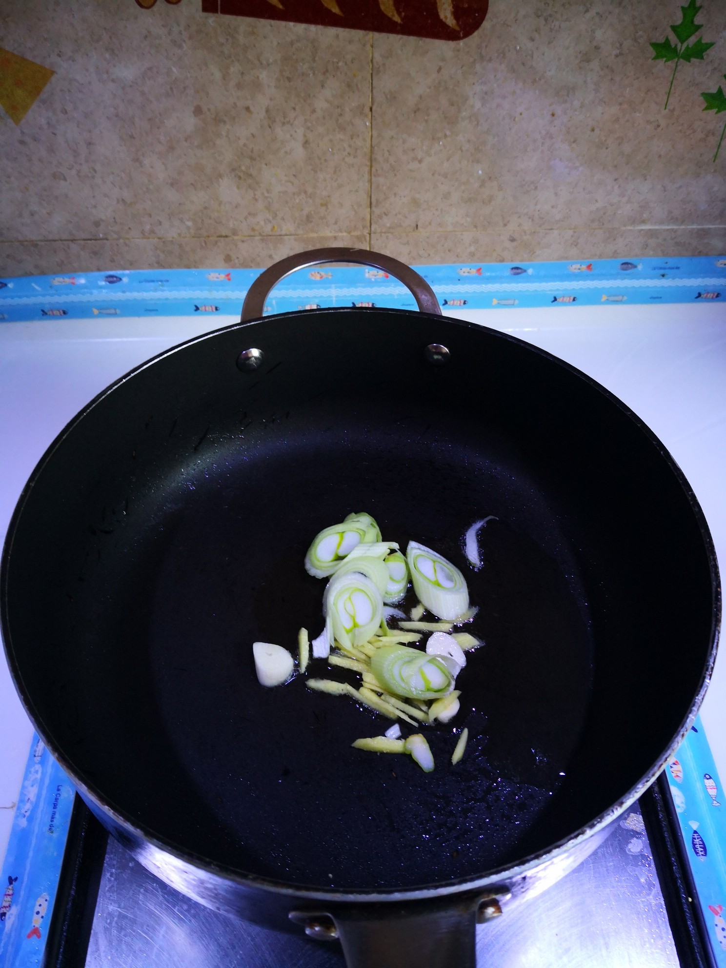 大白菜炒胡蘿卜的做法-家常味炒菜譜