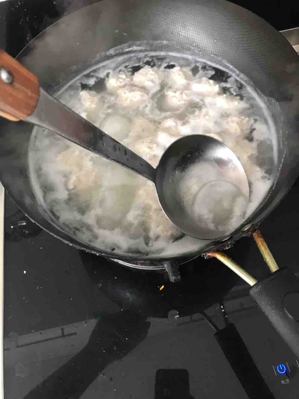 紫菜魚丸湯的做法-咸鮮味汆菜譜-易網(wǎng)健康養(yǎng)生網(wǎng) 紫菜魚丸湯的做法-咸鮮味汆菜譜