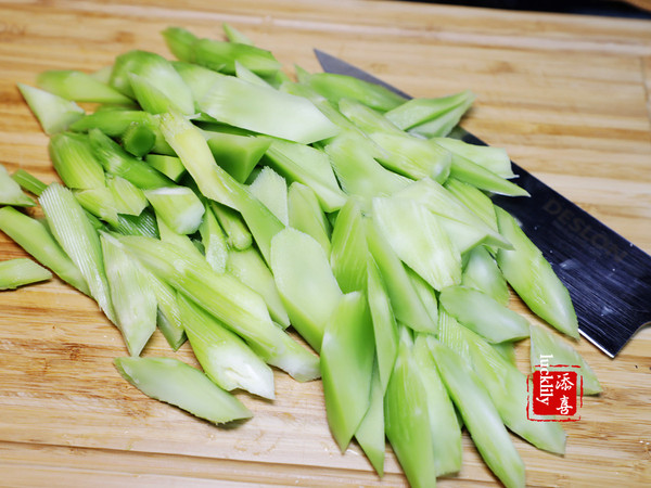 綠色開工便當——萵筍雙炒的做法-家常味炒菜譜
