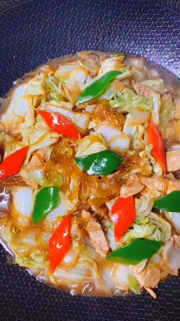 白菜燉粉條的做法-家常味燉菜譜-易網健康養生網 白菜燉粉條的做法-家常味燉菜譜