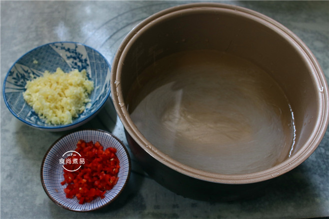 蒜蓉粉絲蒸娃娃菜的做法-香辣味蒸菜譜-易網<a href=http://www.aoa7937.com/ target=_blank class=infotextkey>健康養生</a>網 蒜蓉粉絲蒸娃娃菜的做法-香辣味蒸菜譜