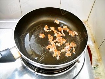 芝麻肉絲饅頭丁的做法-家常味炒菜譜