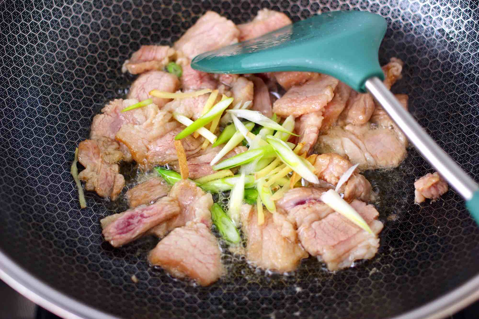 杏鮑菇扇貝花肉煲的做法-家常味燉菜譜-易網健康養生網 杏鮑菇扇貝花肉煲的做法-家常味燉菜譜