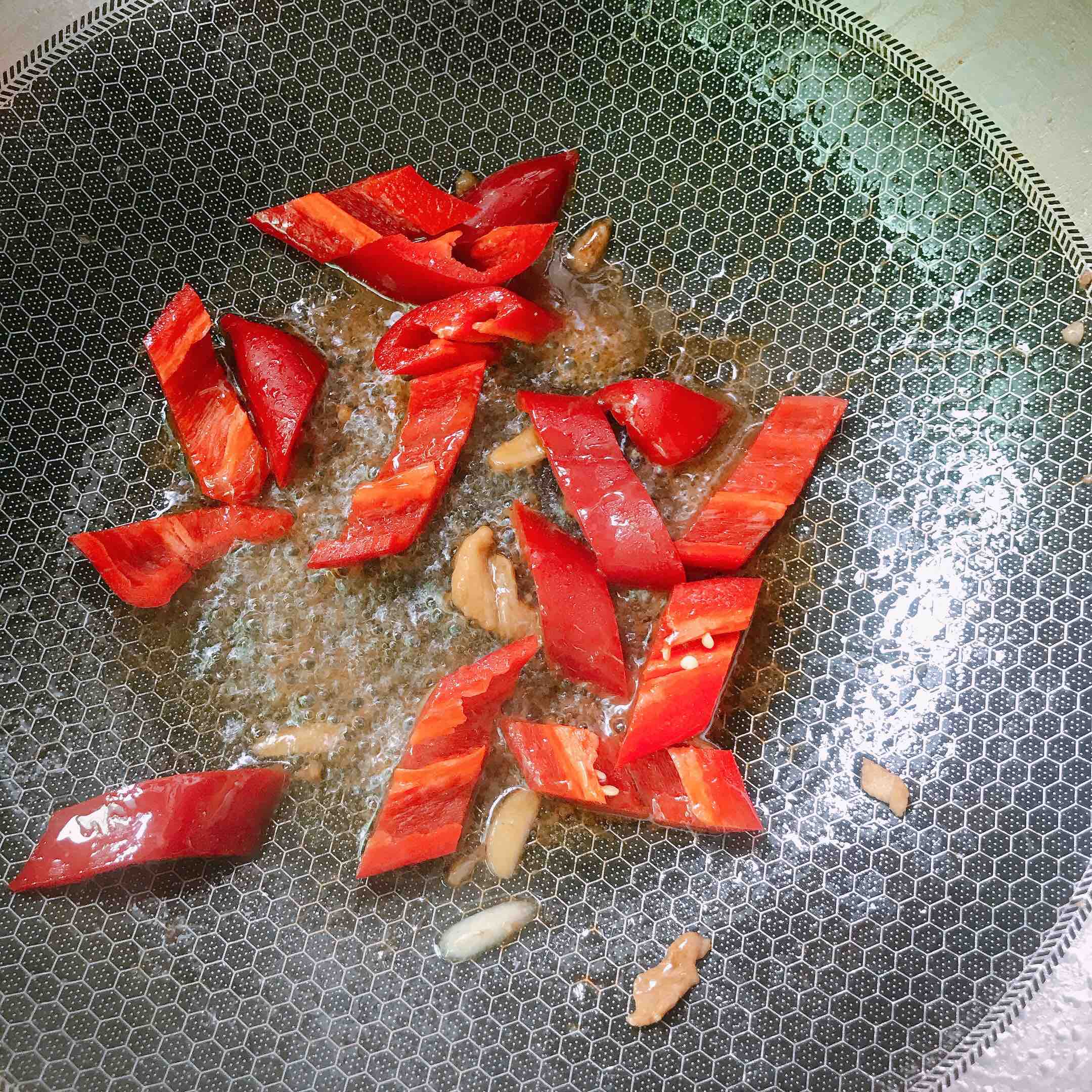 荷蘭豆炒肉片的做法-咸鮮味炒菜譜