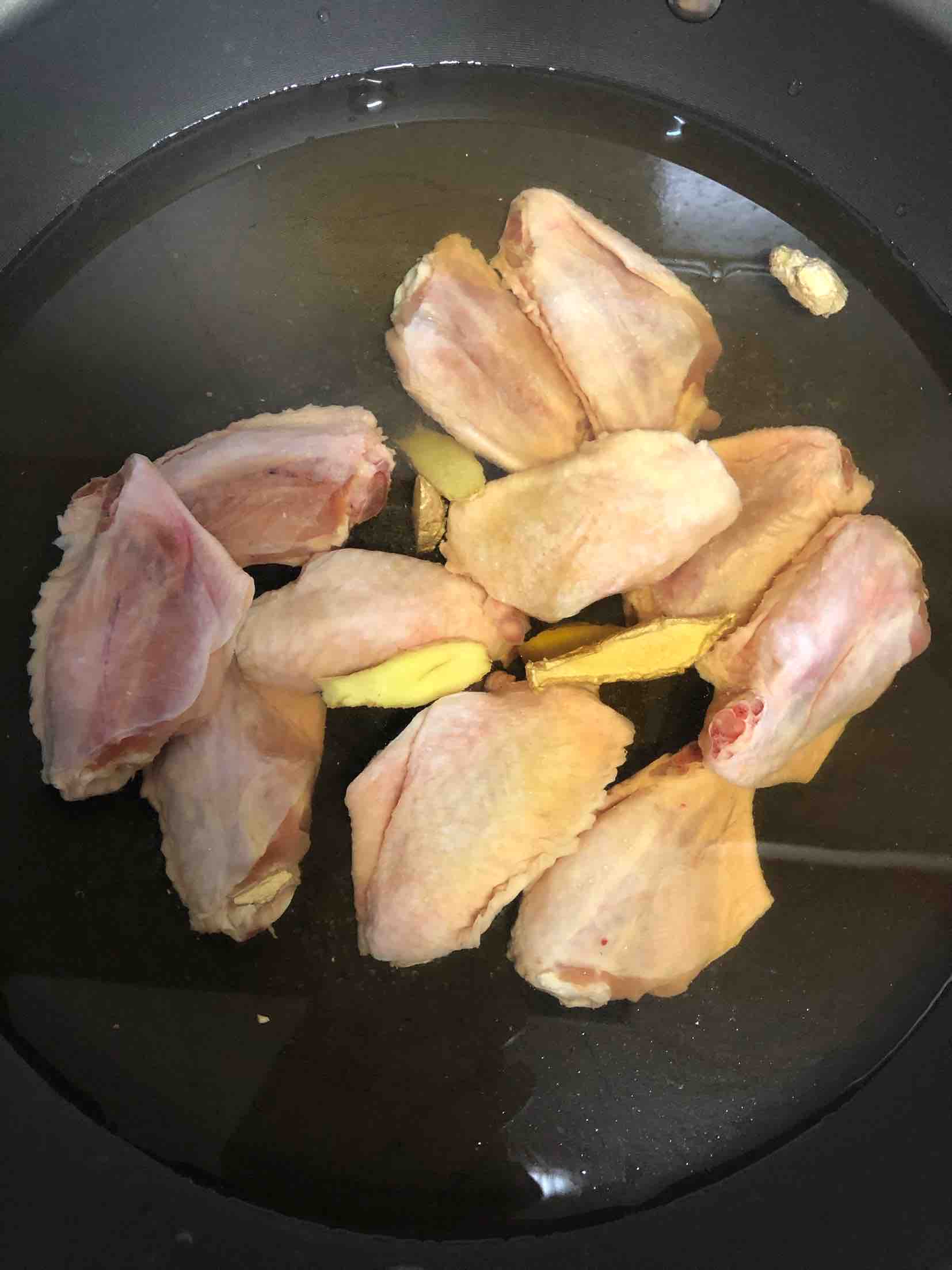 雞翅煲的做法-家常味煲菜譜-易網(wǎng)健康養(yǎng)生網(wǎng) 雞翅煲的做法-家常味煲菜譜