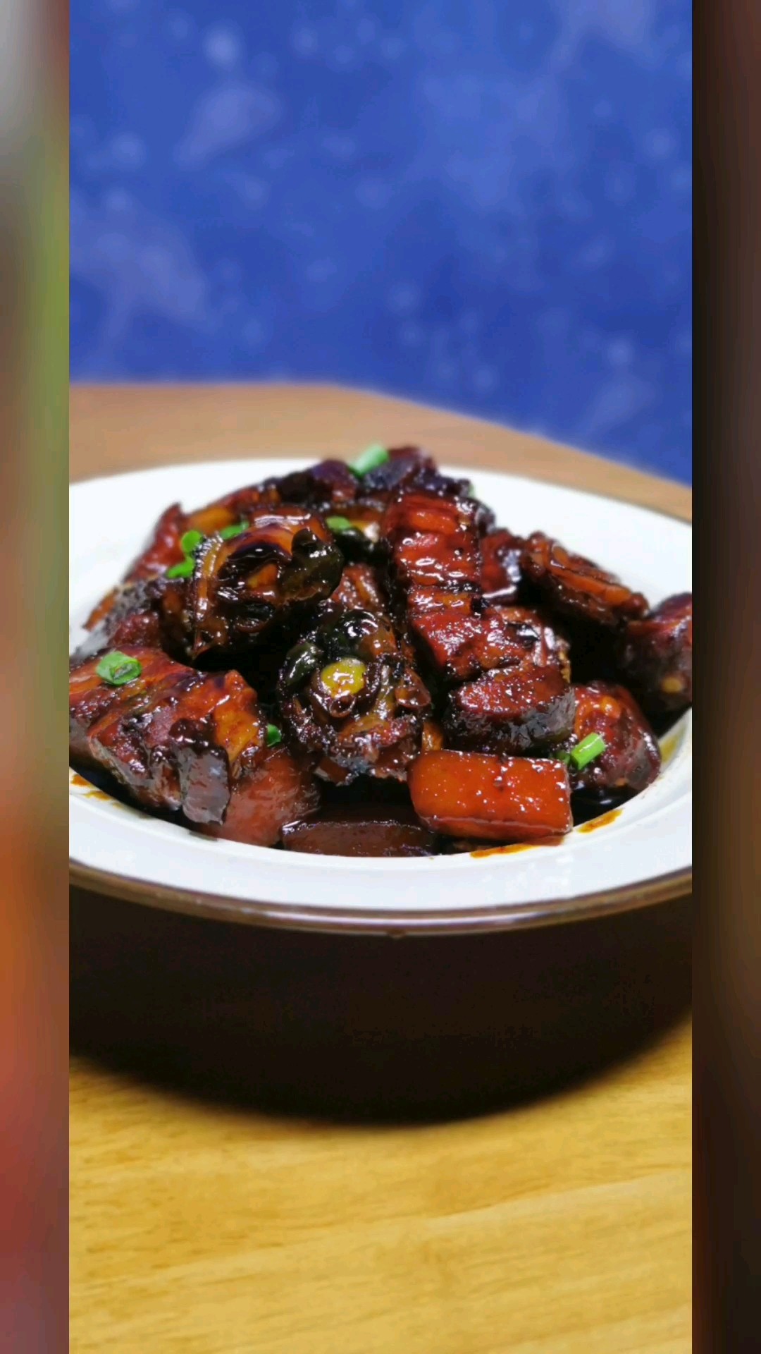 五花肉燉小鮑魚的做法-家常味燉菜譜