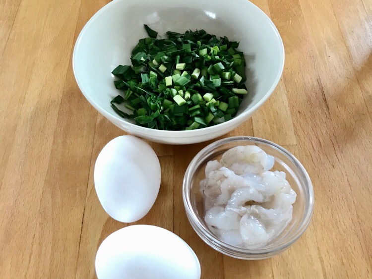 蝦仁煎蛋的做法-咸鮮味煎菜譜-易網<a href=http://www.aoa7937.com/ target=_blank class=infotextkey>健康養生</a>網 蝦仁煎蛋的做法-咸鮮味煎菜譜