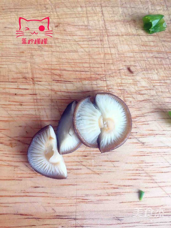 香菇雞肉炸醬面的做法-家常味炸菜譜