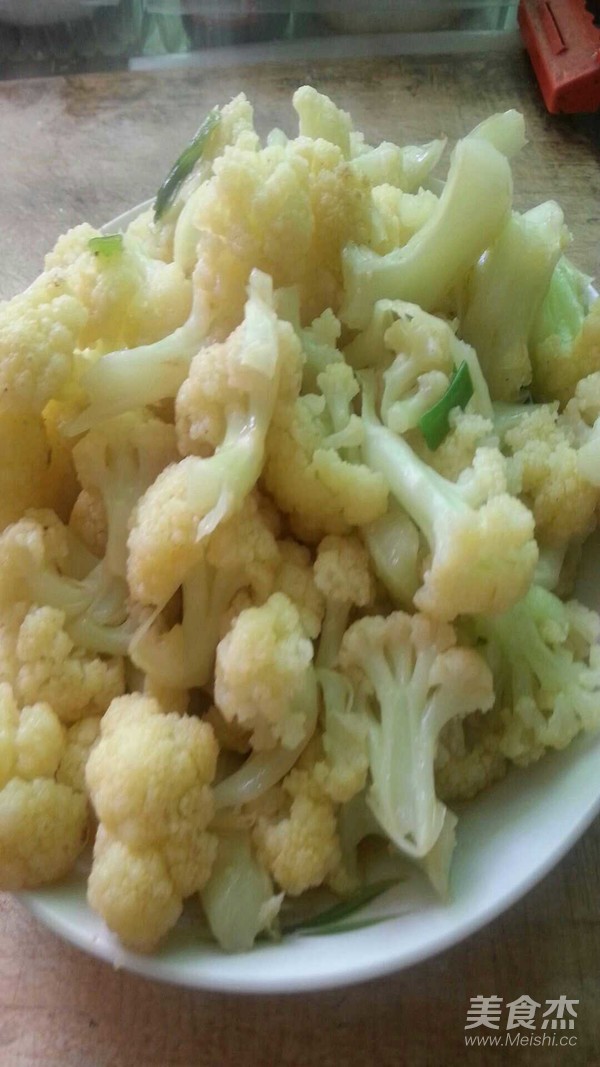 炒菜花的做法-家常味炒菜譜-易網(wǎng)健康養(yǎng)生網(wǎng) 炒菜花的做法-家常味炒菜譜