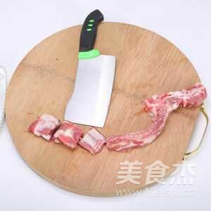 教你燉出好吃的燉排骨和吊高湯的做法-咸鮮味鹵菜譜-易網<a href=http://www.aoa7937.com/ target=_blank class=infotextkey>健康養生</a>網 教你燉出好吃的燉排骨和吊高湯的做法-咸鮮味鹵菜譜