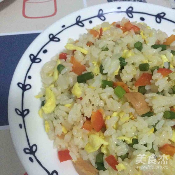簡易版蛋炒飯的做法-家常味炒菜譜-易網健康養(yǎng)生網 簡易版蛋炒飯的做法-家常味炒菜譜