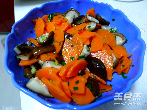 蔥油拌香菇的做法-蔥香味拌菜譜-易網健康養生網 蔥油拌香菇的做法-蔥香味拌菜譜