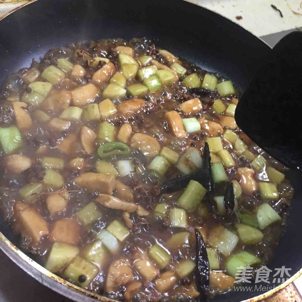宮保雞丁的做法-酸甜味炒菜譜-易網(wǎng)健康養(yǎng)生網(wǎng) 宮保雞丁的做法-酸甜味炒菜譜